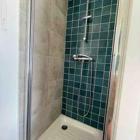 Livaj Moderne Piscine Chauffee *