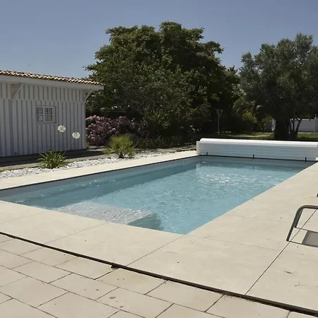 Livaj Moderne Piscine Chauffee *