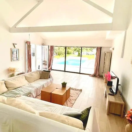 Livaj Moderne Piscine Chauffee Villa *
